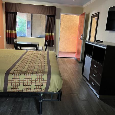 פיקו ריברה Rivera Inn & Suites Motel מראה חיצוני תמונה