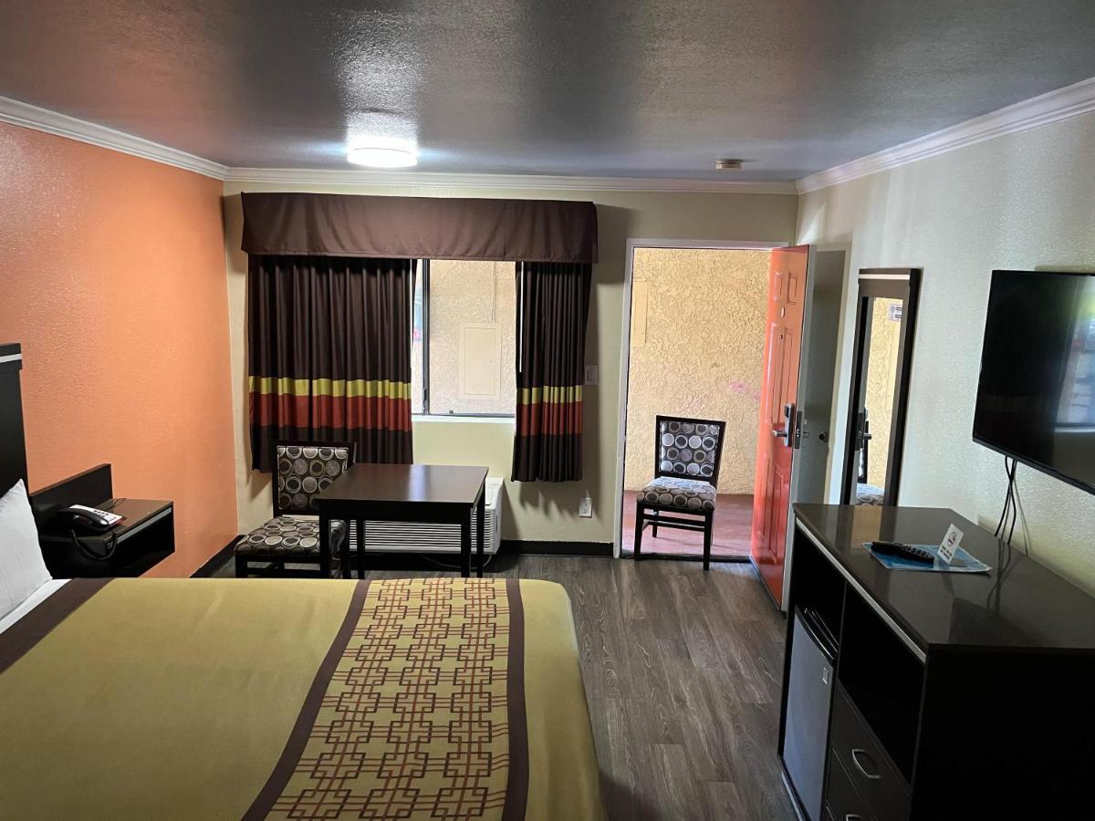 פיקו ריברה Rivera Inn & Suites Motel מראה חיצוני תמונה
