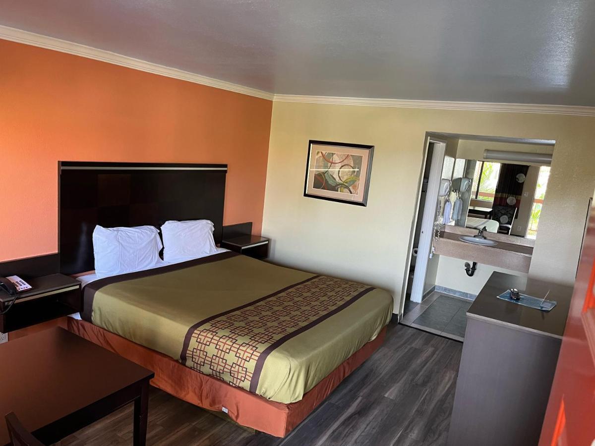 פיקו ריברה Rivera Inn & Suites Motel מראה חיצוני תמונה