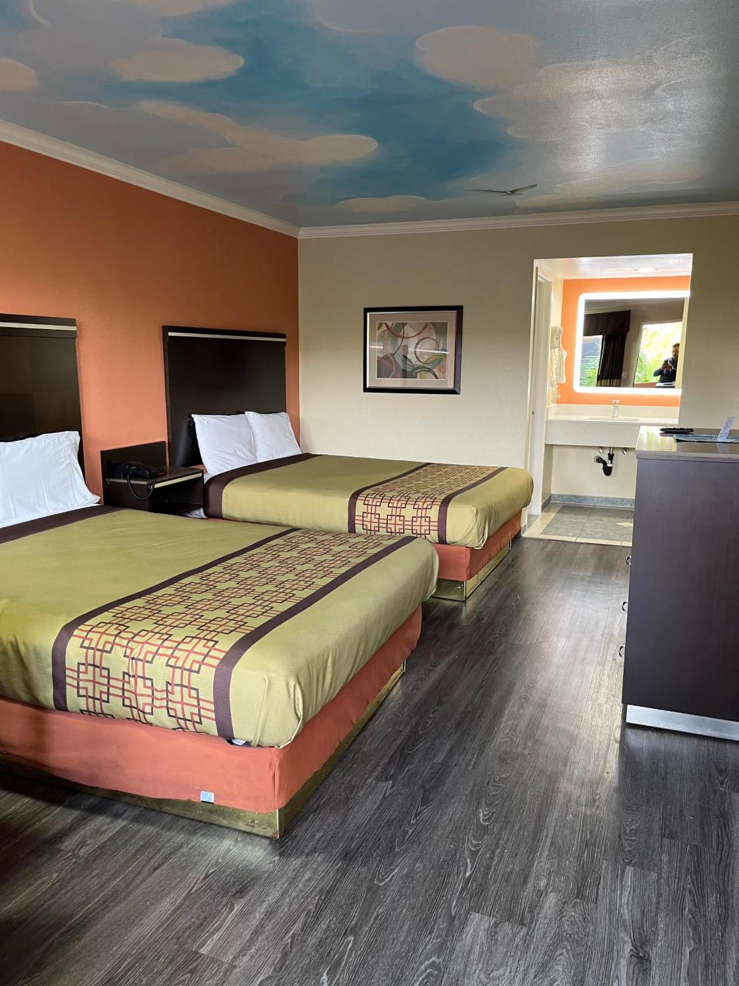 פיקו ריברה Rivera Inn & Suites Motel מראה חיצוני תמונה