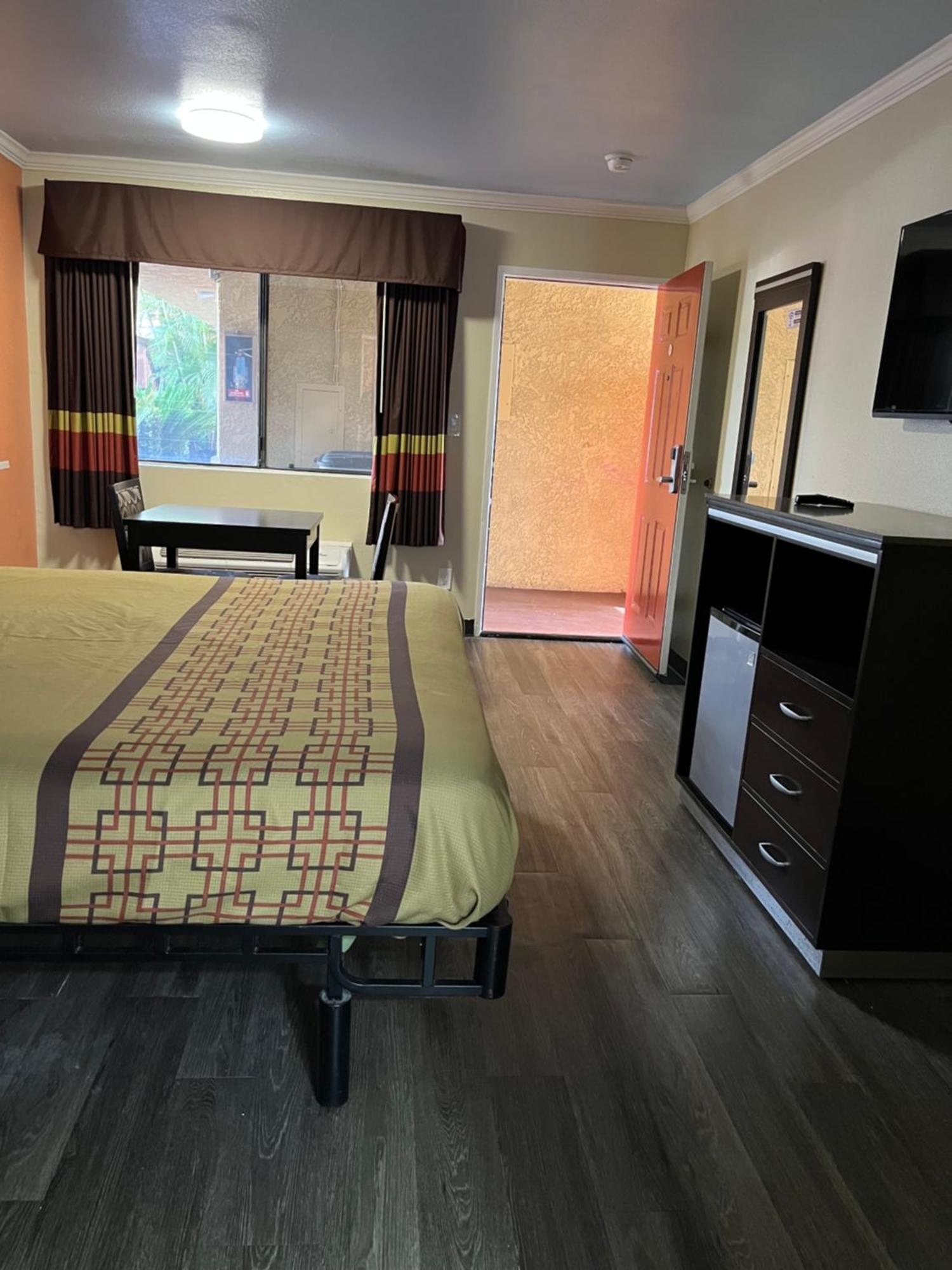 פיקו ריברה Rivera Inn & Suites Motel מראה חיצוני תמונה